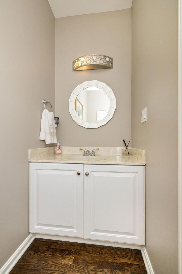 Beautiful 4 Bedroom 4.5 Bath, Executive W In Ground Pool & Handicap Accessible!