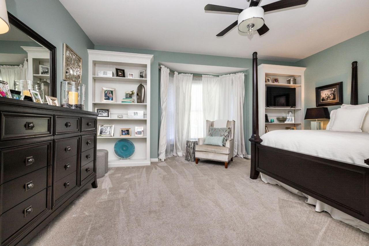 Beautiful 4 Bedroom 4.5 Bath, Executive W In Ground Pool & Handicap Accessible! * Louisville