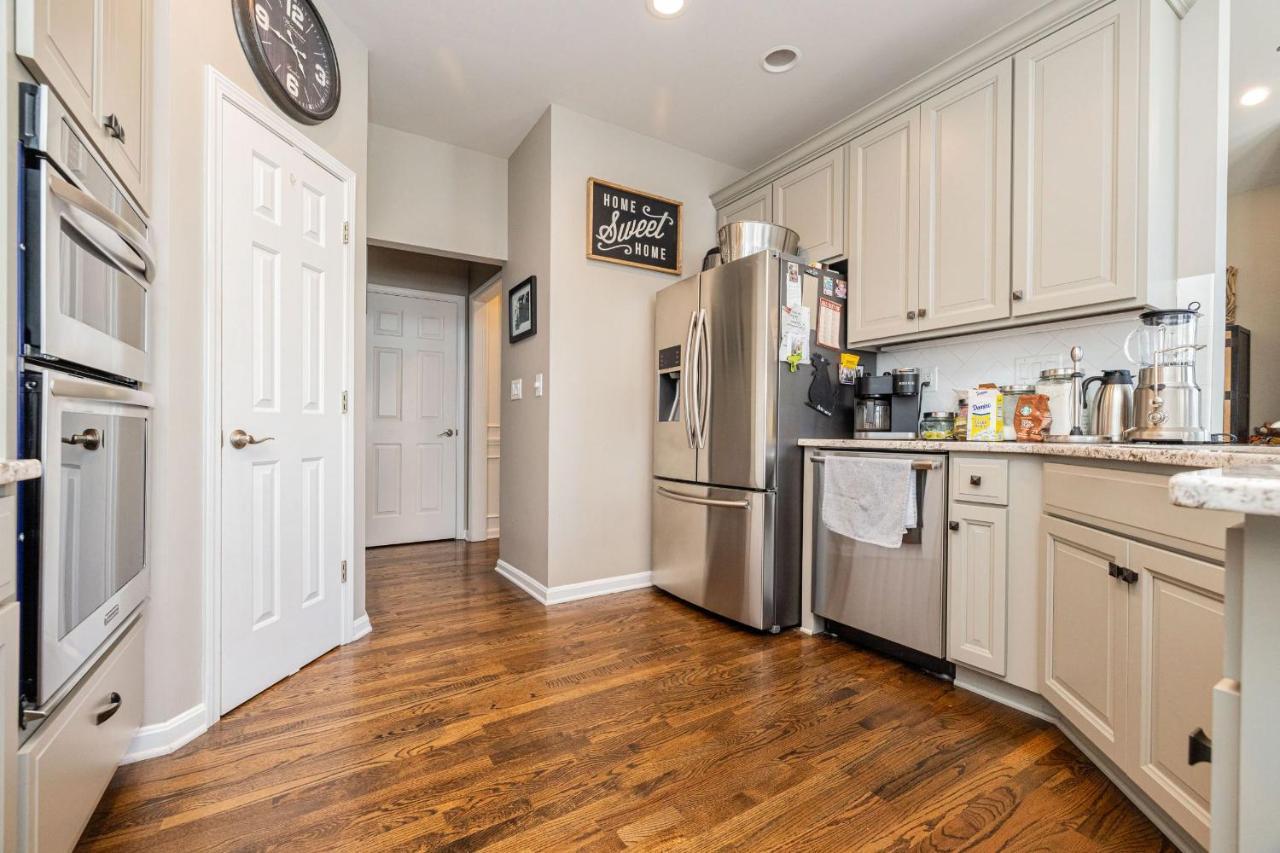 Holiday home Beautiful 4 Bedroom 4.5 Bath, Executive W In Ground Pool & Handicap Accessible! Louisville